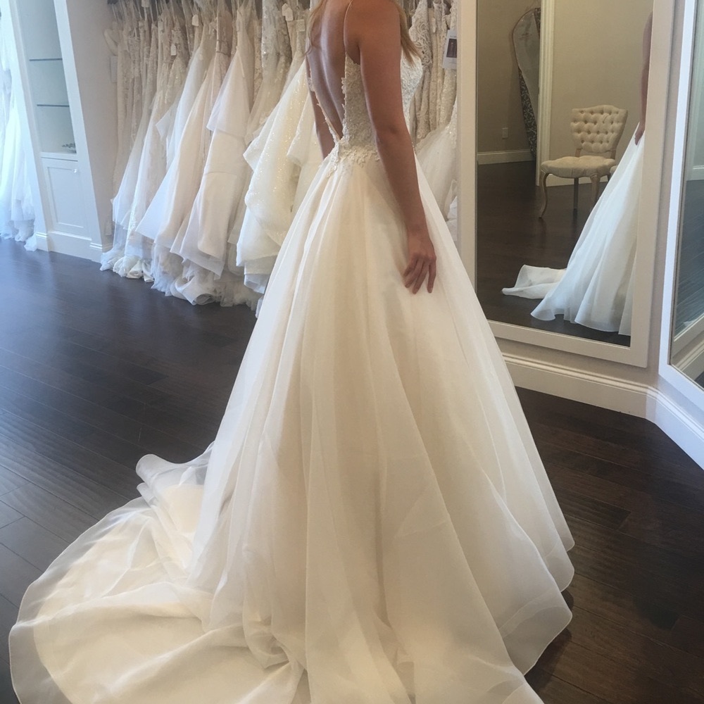 Paloma Blanca Wedding Dress Size 0